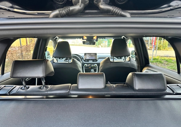 Toyota RAV4 cena 163000 przebieg: 68000, rok produkcji 2021 z Sopot małe 301